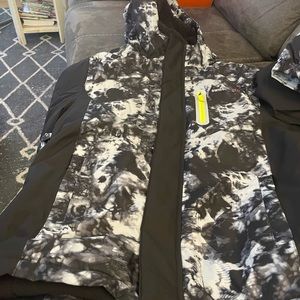 Boys large 10-12 Swiss Tech Jacket never worn (without tag)